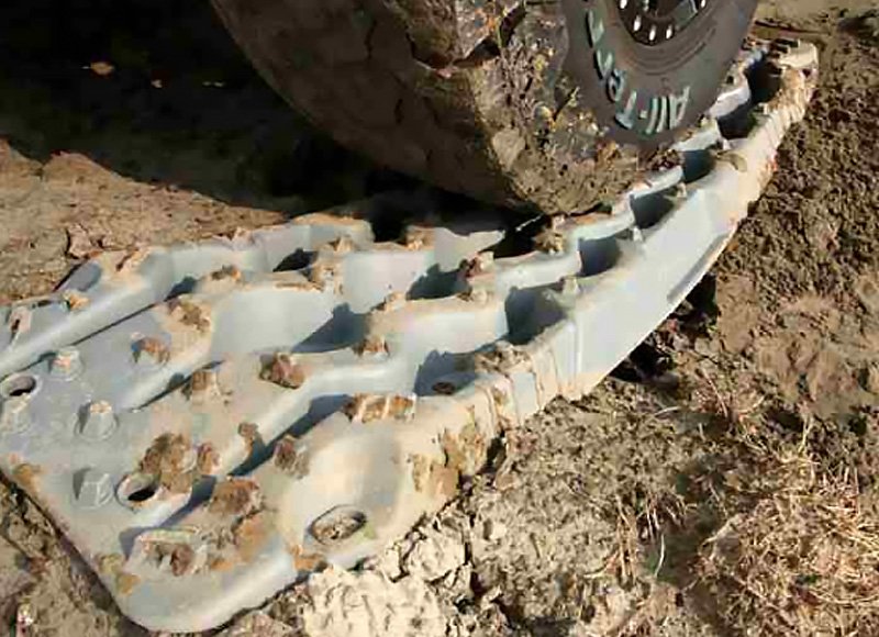 Fuggi facilmente dai terreni sabbiosi e fangosi